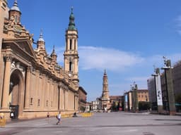 Basilica del Pilar and the Ebro riverfront in Zaragoza, Spain
