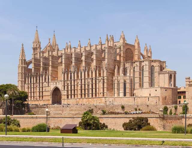 La Seu Cathedral beside Palma waterfront