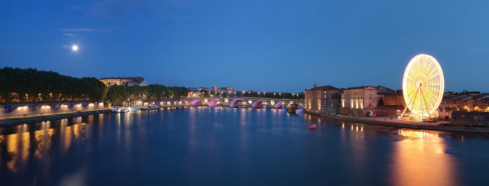 Toulouse cityscape and visitor atmosphere in France